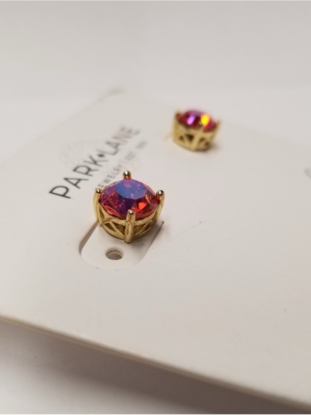 Park Lane Iridescent Coral Impression Stud Earrings NIB - Picture 3 of 3